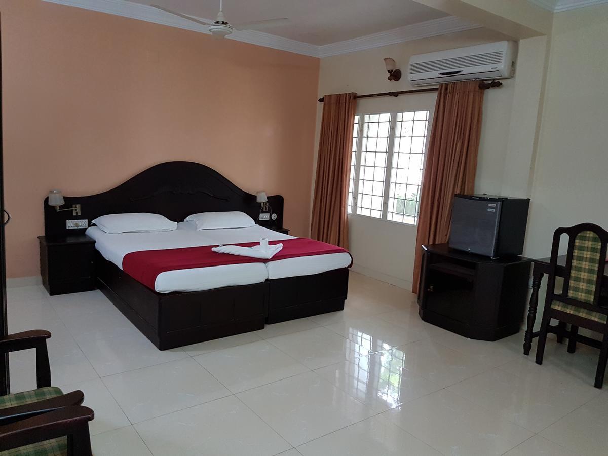 Casa Linda Hotel Kochi Exterior photo