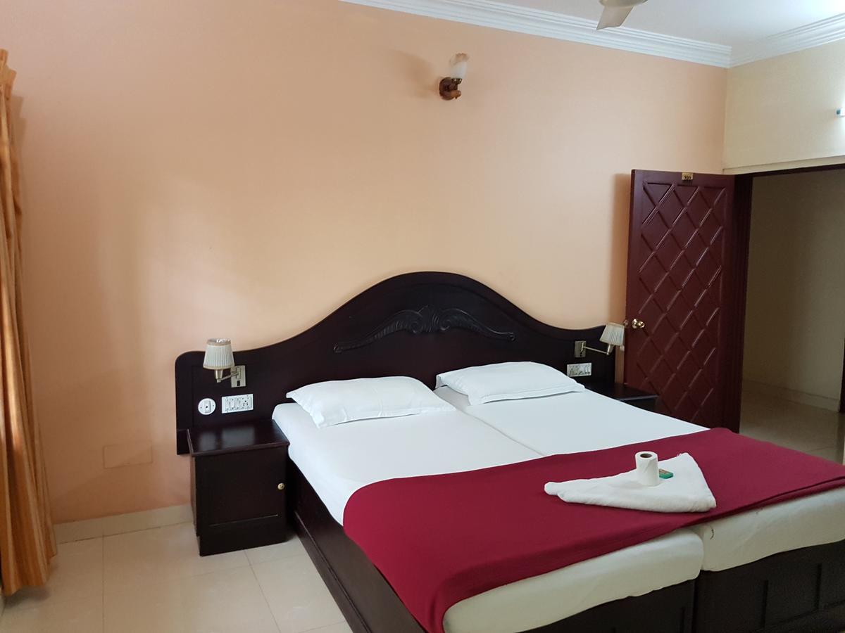 Casa Linda Hotel Kochi Exterior photo