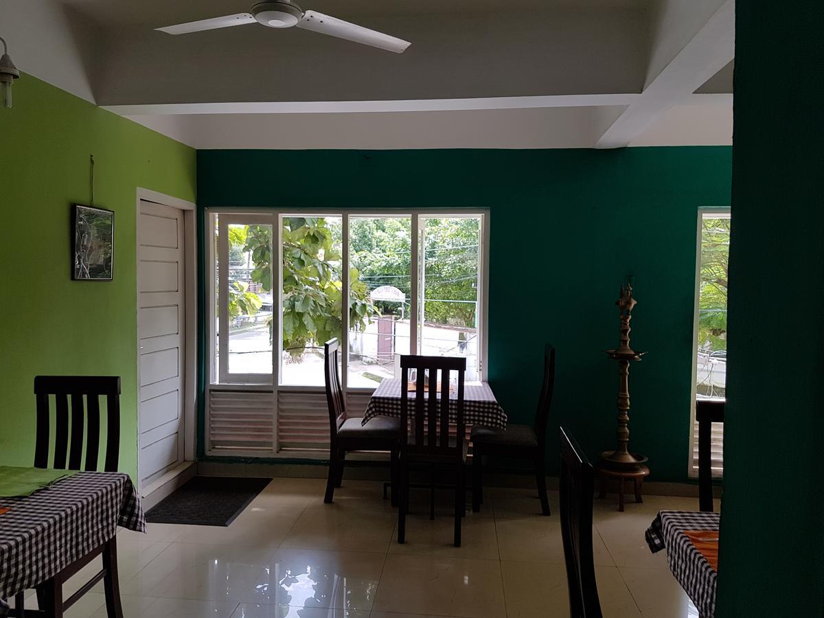 Casa Linda Hotel Kochi Exterior photo
