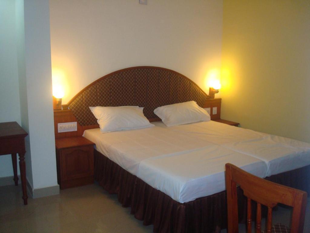 Casa Linda Hotel Kochi Exterior photo
